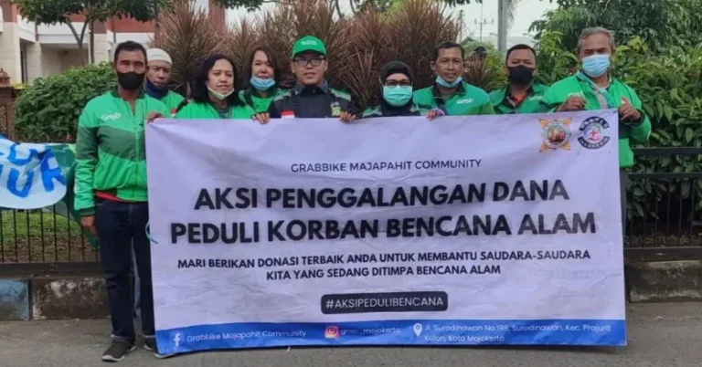 Komunitas Ojol di Surabaya berkolaborasi dengan Yayasan RIS