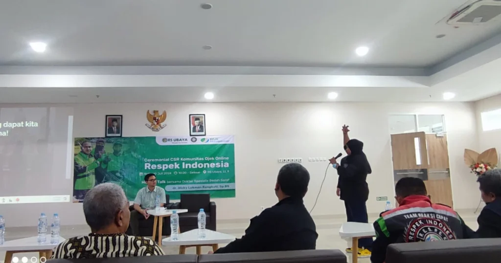 Respek Indonesia Siaga Health Talk Bedah Saraf di Rs Ubaya dalam acara Ceremonial CSR Komunitas Ojek Online